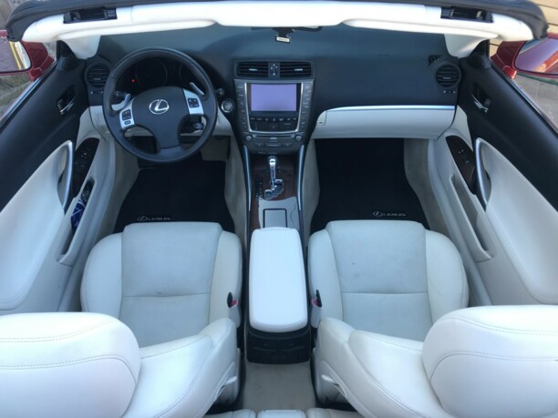 Lexus IS II · Рестайлинг, 2013 г.
