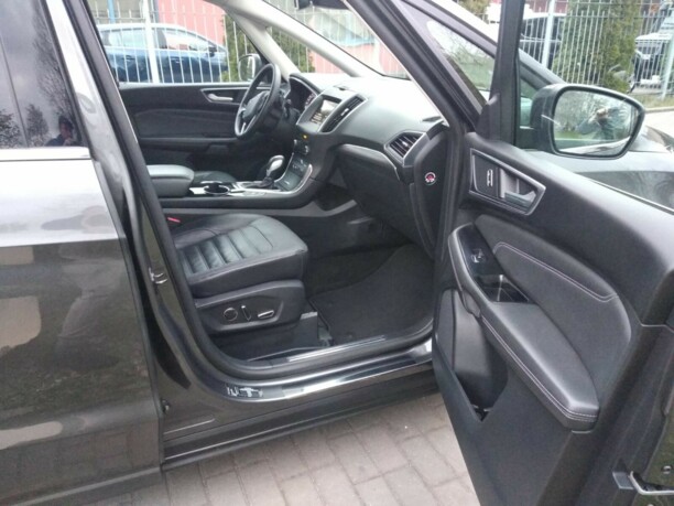 Ford Galaxy III, 7 мест, 2016 г.