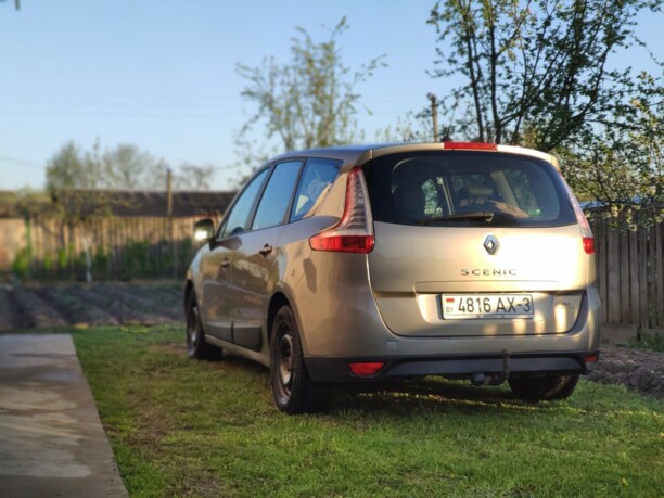 Renault Grand Scenic III, 7 мест, 2010 г.