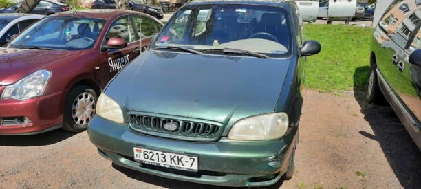 Kia Carnival I, 7 мест, 2001 г.