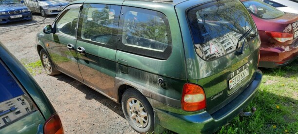 Kia Carnival I, 7 мест, 2001 г.