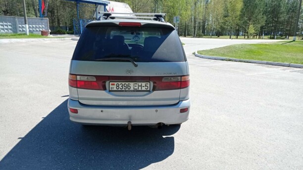 Toyota Previa II (XR30, XR40), 7 мест, 2002 г.