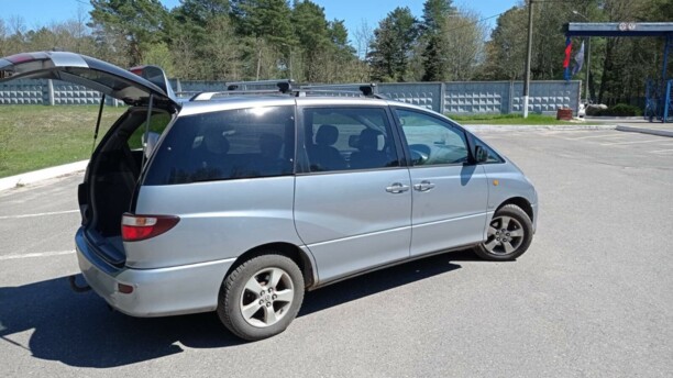 Toyota Previa II (XR30, XR40), 7 мест, 2002 г.