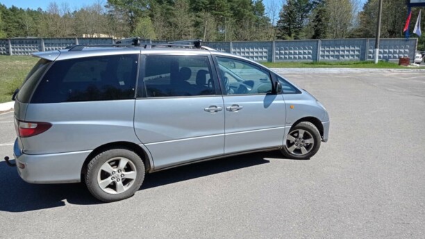 Toyota Previa II (XR30, XR40), 7 мест, 2002 г.