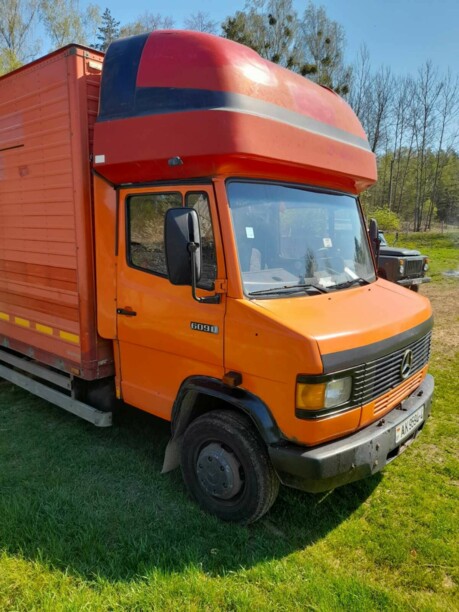 Mercedes 609, 1994 г.