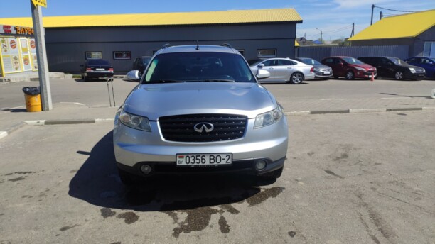 Infiniti FX I, 2002 г.