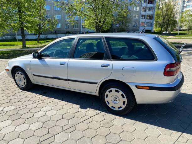 Volvo V40 I · Рестайлинг, 2002 г.