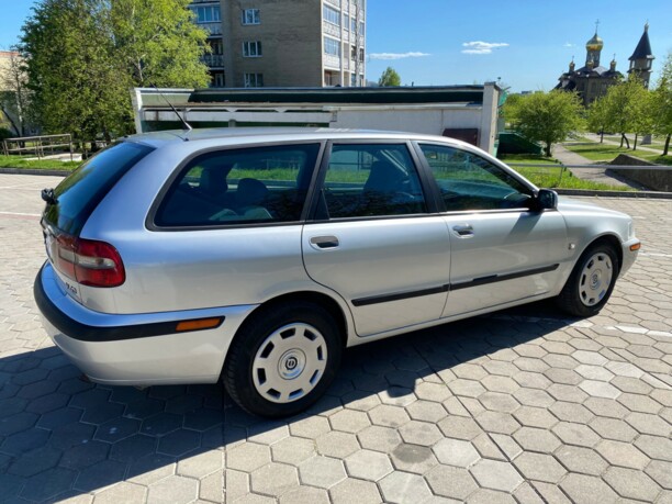 Volvo V40 I · Рестайлинг, 2002 г.