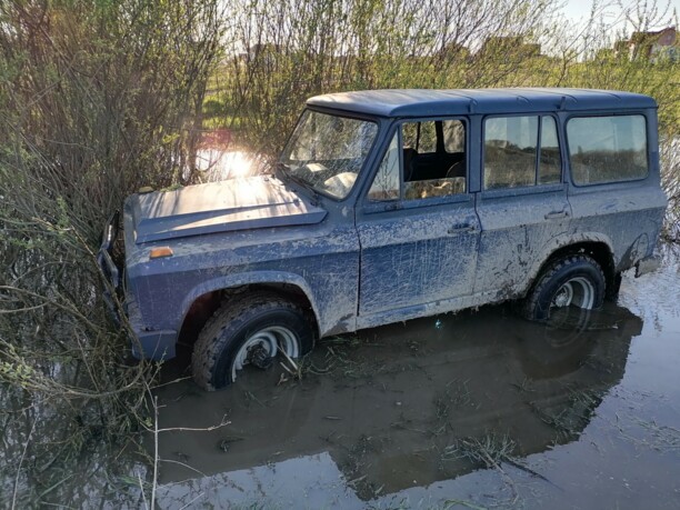 ARO 10, 1990 г.