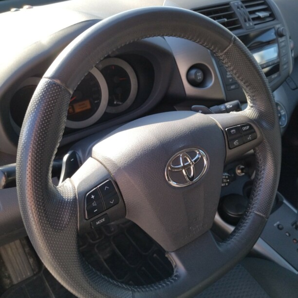 Toyota RAV4 III (XA30) · Рестайлинг, 5 мест, 2011 г.