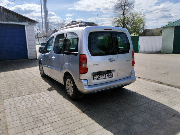 Citroen Berlingo II, 5 мест, 2010 г.