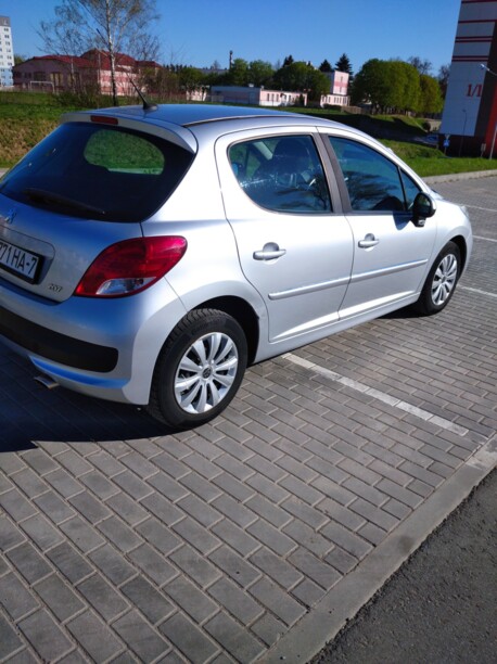 Peugeot 207 I · Рестайлинг, 2009 г.
