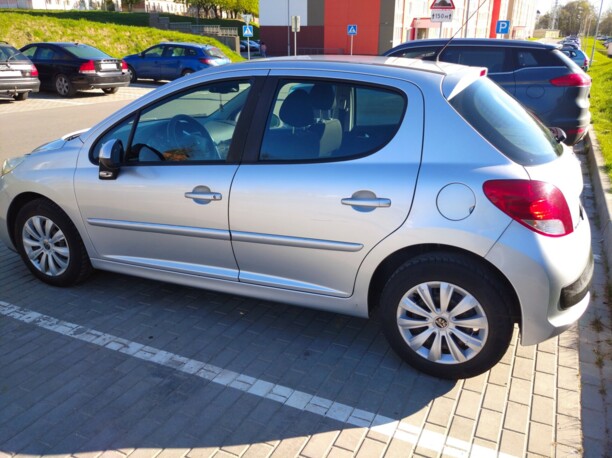 Peugeot 207 I · Рестайлинг, 2009 г.