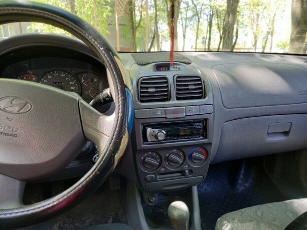 Hyundai Accent LC, 2001 г.