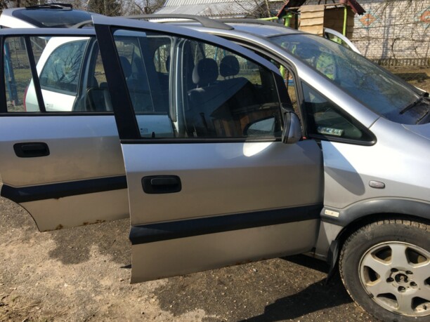 Opel Zafira A, 7 мест, 2003 г.