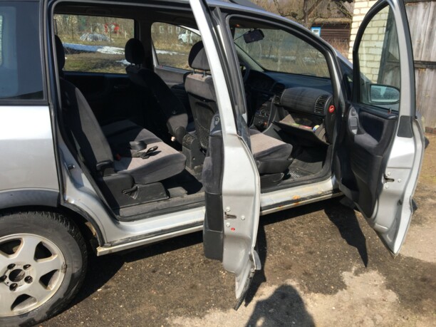 Opel Zafira A, 7 мест, 2003 г.