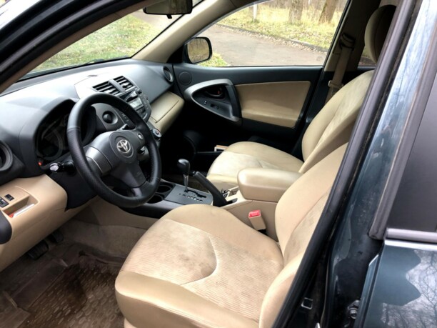 Toyota RAV4 III (XA30) · Рестайлинг, 5 мест, 2010 г.