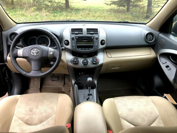 Toyota RAV4 III (XA30) · Рестайлинг, 5 мест, 2010 г.