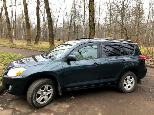 Toyota RAV4 III (XA30) · Рестайлинг, 5 мест, 2010 г.