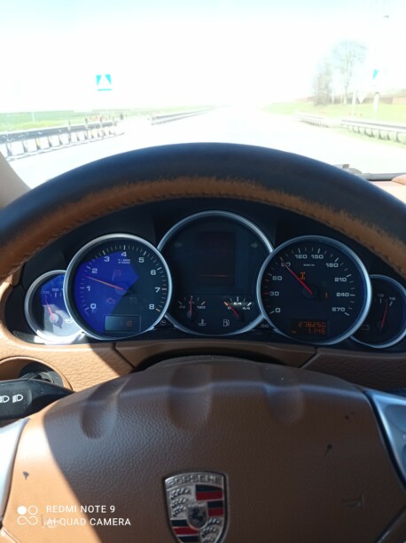 Porsche Cayenne 955, 2004 г.