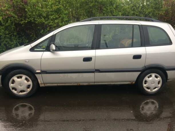 Opel Zafira A, 7 мест, 2003 г.