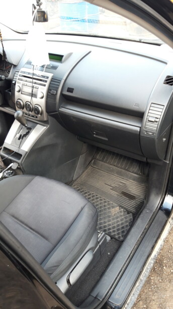 Mazda 5 I · Рестайлинг, 7 мест, 2008 г.