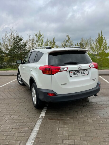 Toyota RAV4 IV (XA40), 5 мест, 2014 г.