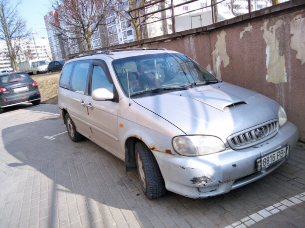 Kia Carnival I, 7 мест, 2001 г.