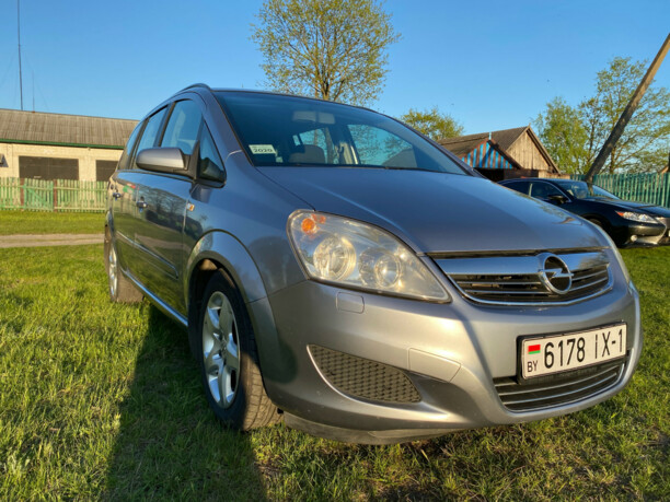 Opel Zafira B, 7 мест, 2008 г.
