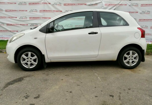 Toyota Yaris II (XP9), 2008 г.