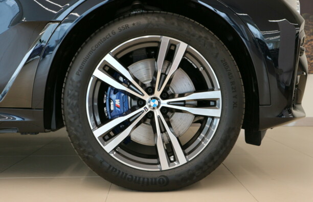 BMW X7, 7 мест, 2020 г.