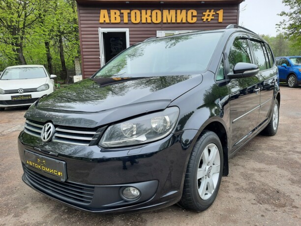 Volkswagen Touran II, 5 мест, 2012 г.