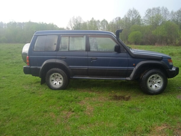 Mitsubishi Pajero II, 7 мест, 1993 г.