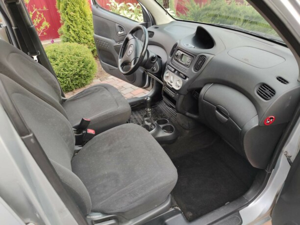Toyota Yaris Verso, 2002 г.