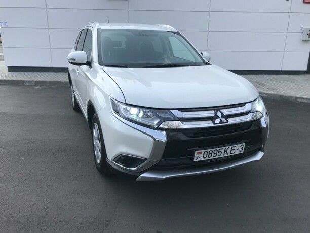 Mitsubishi Outlander III · 2-й рестайлинг, 5 мест, 2015 г.