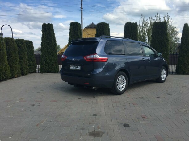 Toyota Sienna III (XL30), 7 мест, 2016 г.