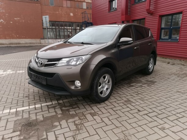 Toyota RAV4 IV (XA40), 5 мест, 2014 г.