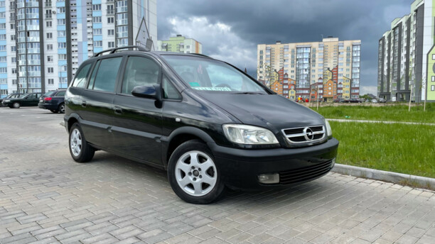 Opel Zafira A, 7 мест, 2000 г.
