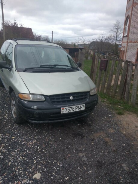 Chrysler Voyager III, 7 мест, 2000 г.