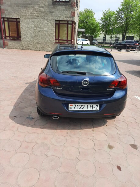 Opel Astra J, 2011 г.