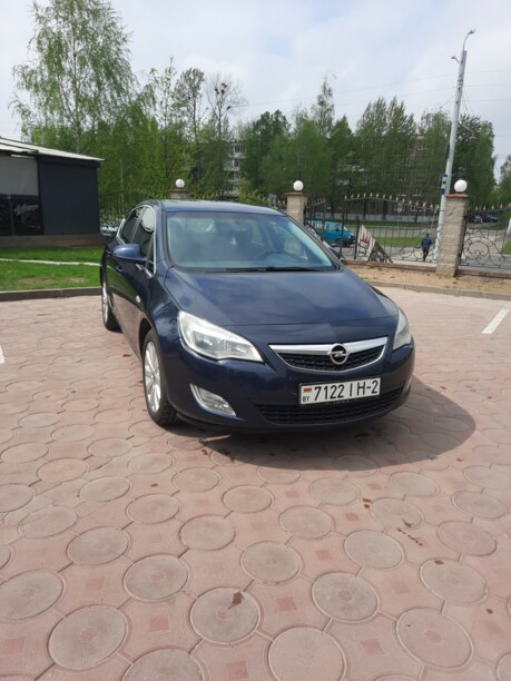 Opel Astra J, 2011 г.