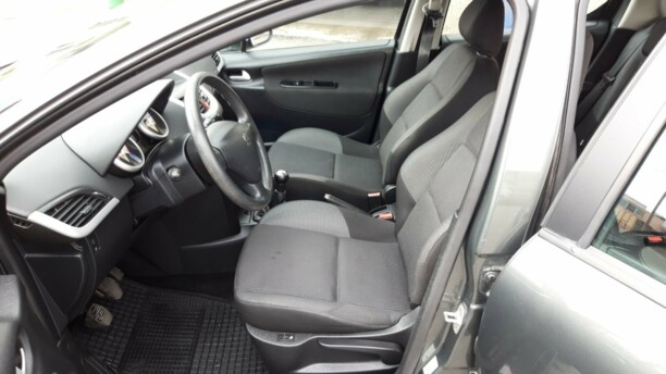 Peugeot 207 I · Рестайлинг, 2010 г.