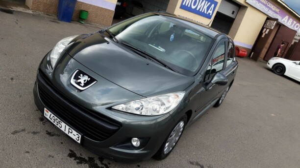 Peugeot 207 I · Рестайлинг, 2010 г.
