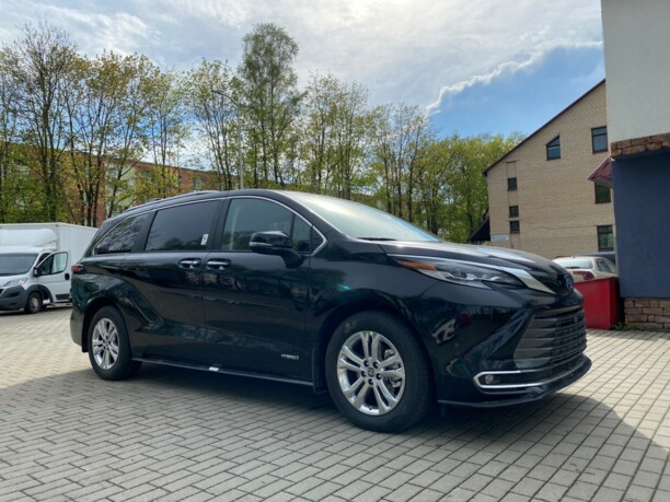 Toyota Sienna III (XL30), 7 мест, 2021 г.