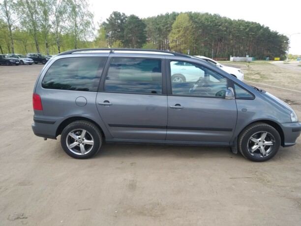 SEAT Alhambra I · Рестайлинг, 5 мест, 2010 г.