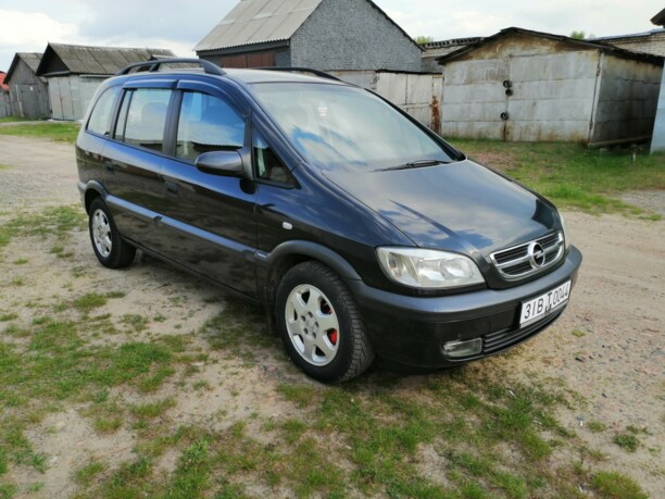 Opel Zafira A, 7 мест, 2000 г.