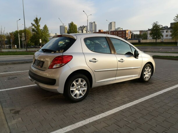 Peugeot 207 I · Рестайлинг, 2011 г.
