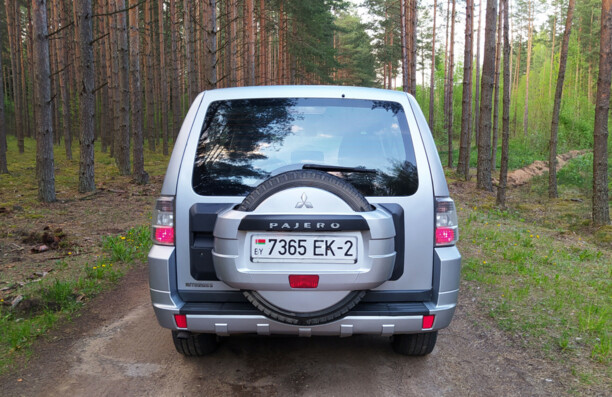 Mitsubishi Pajero IV, 5 мест, 2010 г.