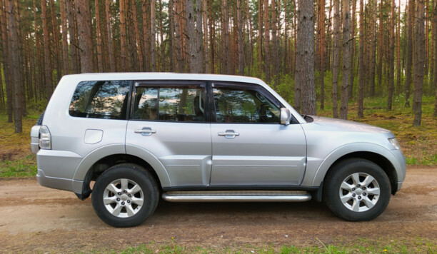 Mitsubishi Pajero IV, 5 мест, 2010 г.