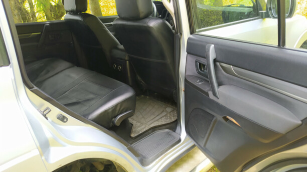 Mitsubishi Pajero IV, 5 мест, 2010 г.